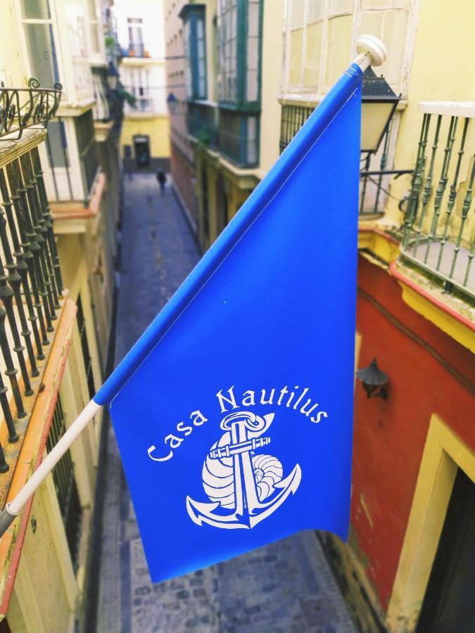 Hostal Casa Nautilus Cádiz Exteriör bild
